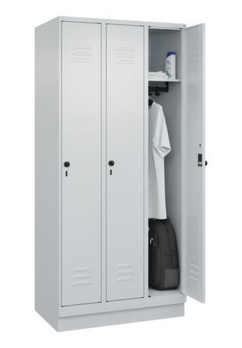 C+P locker Classic Plus met 3 vakken, vakbreedte 300 mm  L