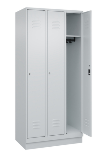 C+P locker Classic Plus met 3 vakken, vakbreedte 300 mm  L