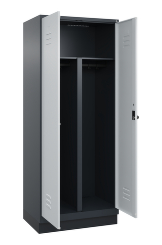 C+P Locker met zitbank Classic Plus voor scheiding van kleding, vakbreedte 400 mm  L