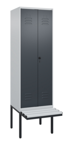 C+P Locker met zitbank Classic Plus voor scheiding van kleding, vakbreedte 300 mm