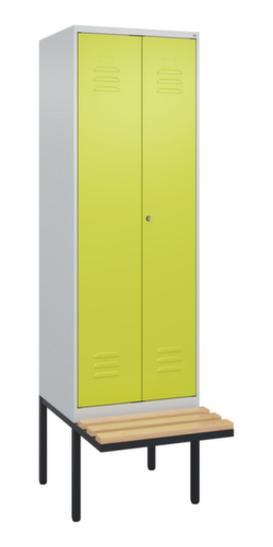 C+P Locker met zitbank Classic Plus voor scheiding van kleding, vakbreedte 300 mm