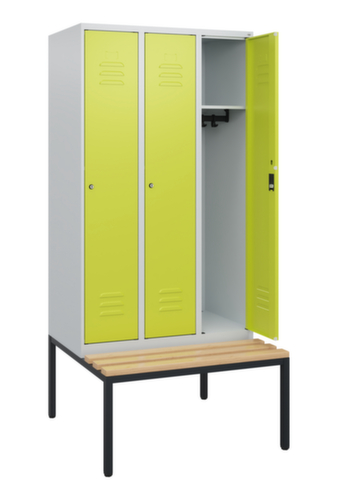 C+P locker Classic Plus met bank, vakbreedte 300 mm  L