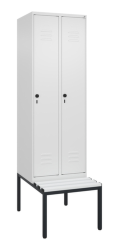 C+P Locker met zitbank Classic Plus voor scheiding van kleding, vakbreedte 300 mm