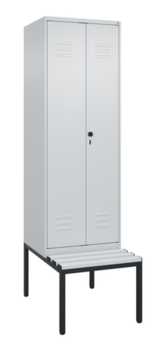 C+P Locker met zitbank Classic Plus voor scheiding van kleding, vakbreedte 300 mm