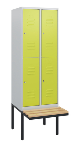 C+P dubbeldekse locker Classic Plus met bank, vakbreedte 300 mm