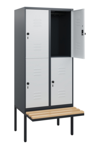 C+P dubbeldekse locker Classic Plus met bank, vakbreedte 400 mm  L