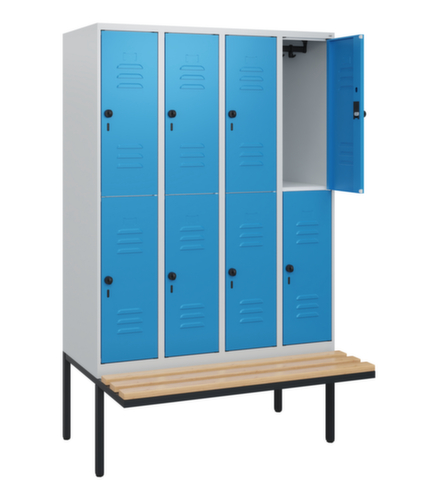 C+P dubbeldekse locker Classic Plus met bank, vakbreedte 300 mm  L