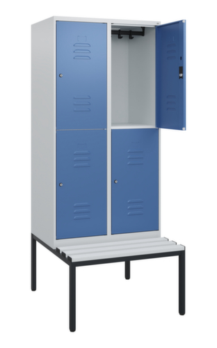 C+P dubbeldekse locker Classic Plus met bank, vakbreedte 400 mm  L