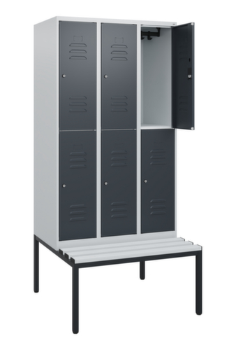 C+P dubbeldekse locker Classic Plus met bank, vakbreedte 300 mm  L