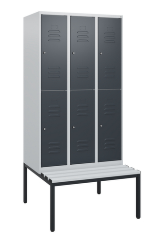 C+P dubbeldekse locker Classic Plus met bank, vakbreedte 300 mm