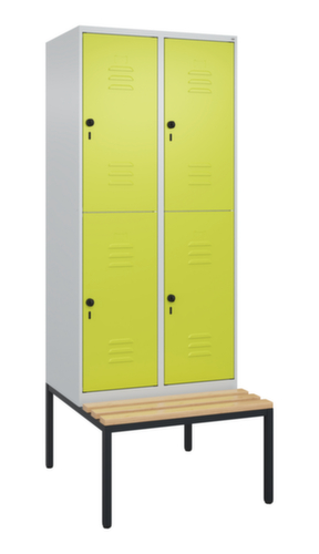 C+P dubbeldekse locker Classic Plus met bank, vakbreedte 400 mm