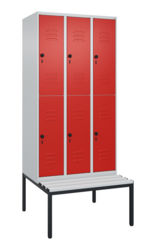 C+P dubbeldekse locker Classic Plus met bank, vakbreedte 300 mm