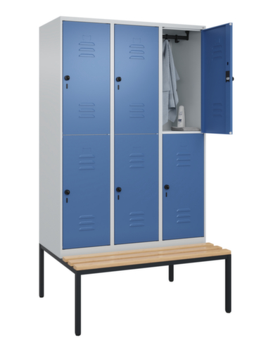 C+P dubbeldekse locker Classic Plus met bank, vakbreedte 400 mm  L