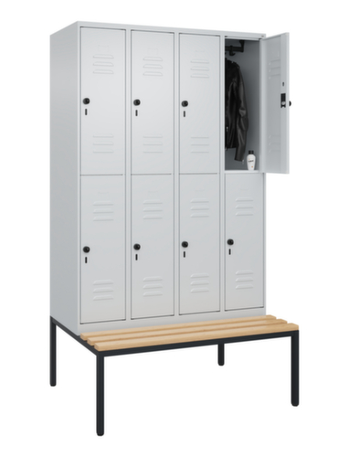 C+P dubbeldekse locker Classic Plus met bank, vakbreedte 300 mm  L