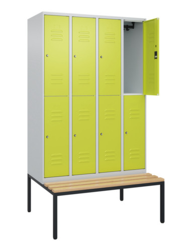 C+P dubbeldekse locker Classic Plus met bank, vakbreedte 300 mm  L