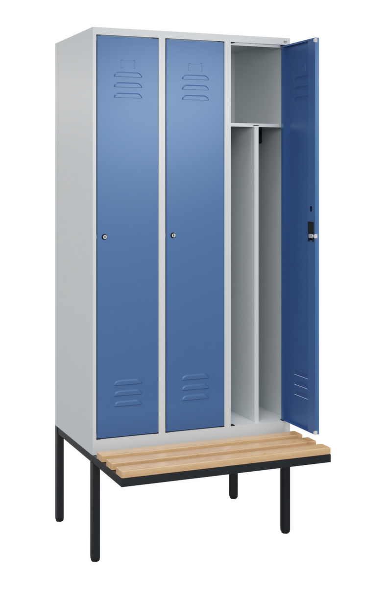 C+P Locker met zitbank Classic Plus voor scheiding van kleding, vakbreedte 300 mm  ZOOM