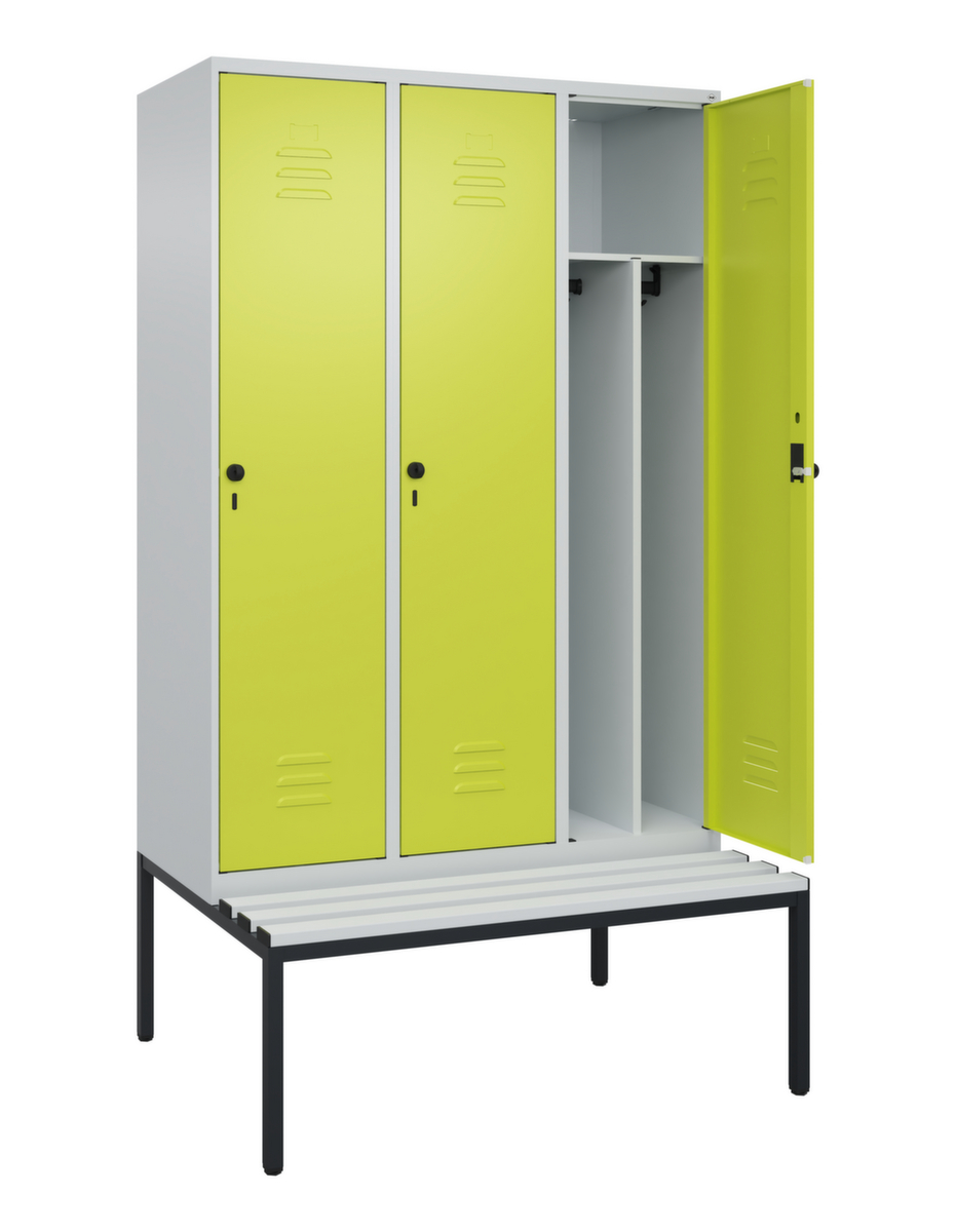 C+P Locker met zitbank Classic Plus voor scheiding van kleding, vakbreedte 400 mm  ZOOM