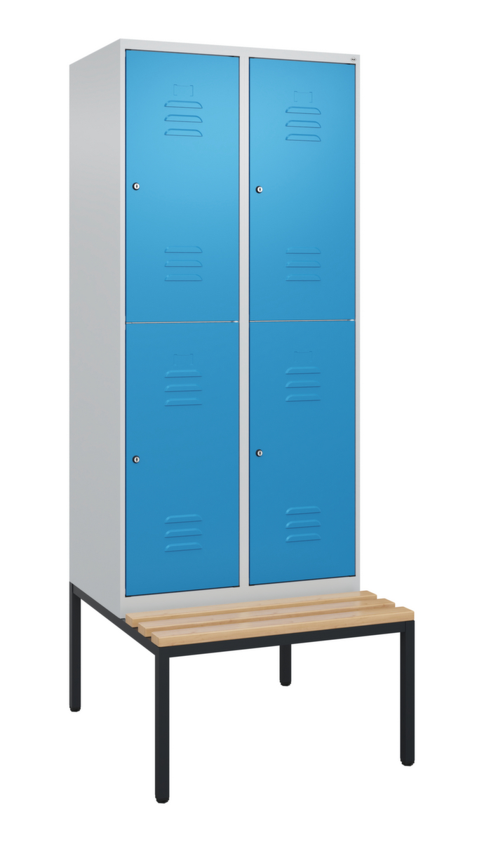 C+P dubbeldekse locker Classic Plus met bank, vakbreedte 400 mm